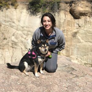 Meet your Posher, Cerise